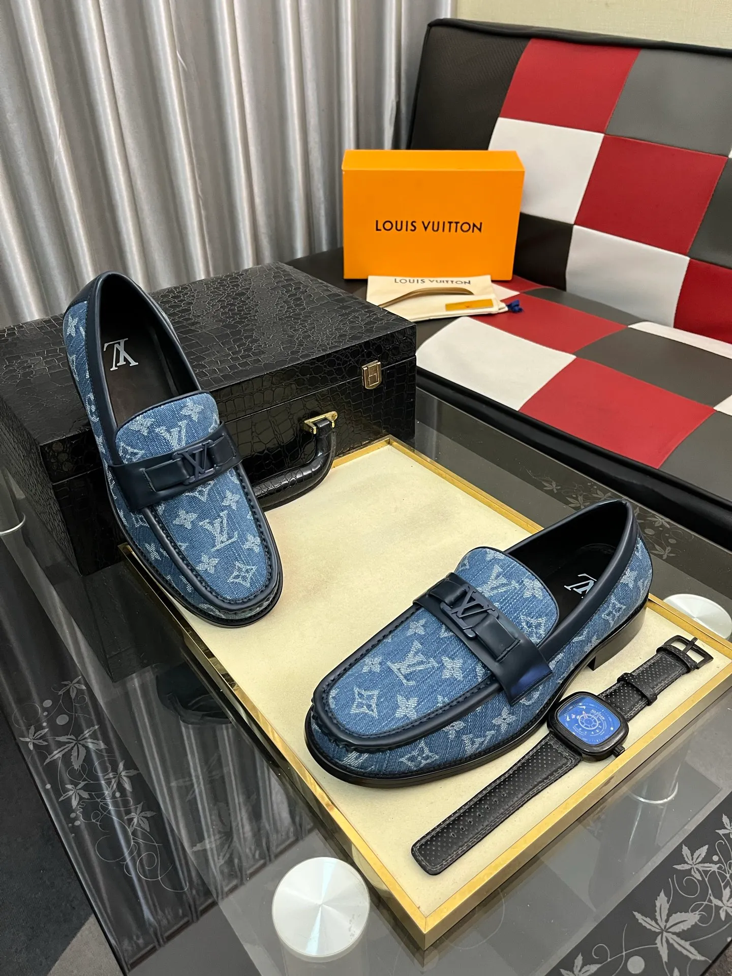 Men's Men's Shoes Men's Men's Shoes 💰520⌚️⌚️[LV] The most popular classic Louis Vuitton leather shoes. Synchronized with the official website, the upper adopts Italian imported upper embossing➕comfortable cowhide lining, fashionable atmosphere, unique brand and unique craftsmanship. Highlighting the hot style of the new year. Stop hesitating, stop wandering, get it now. Code number: 38--44. 3️⃣colors available